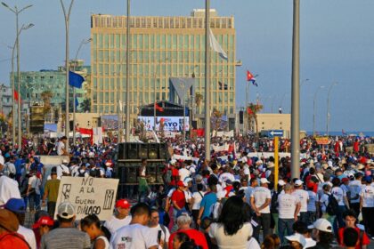 Thousands attended marches in Havana and other Cuban cities, vowing to 'defend the ho