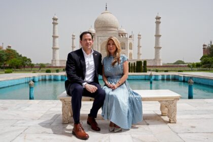 US Secretary of State Marco Rubio poses alongside his wife Jeanette at the Taj Mahal in Ag
