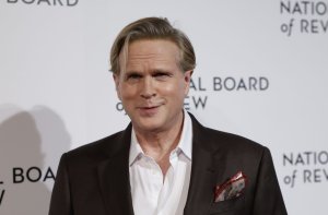 Cary Elwes loved his Tommy Bahama wardrobe in 'M.I.A.'