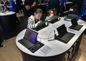 Government issues surgeon general's advisory on children's screen time
