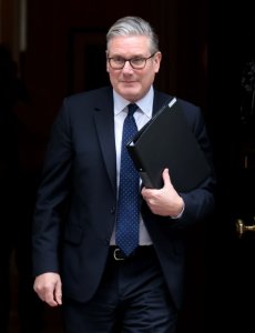 Keir Starmer secures trade deal with 6 Persian Gulf countries