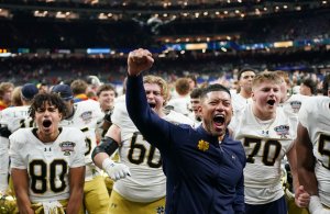 Notre Dame secures commitment from quarterback Wonderful Monds IV