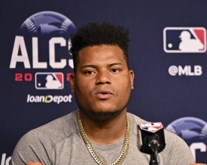 Red Sox manager: Valdez 'weak' for hitting Tigers' Story with fastball