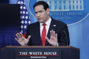 U.S. restricts visas for 13 linked to fentanyl online pharmacy