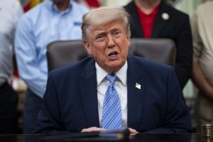 Trump delays signing executive order on AI, citing competitiveness