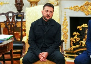 Zelesky warns that Ukraine is bracing for 'big attacks'