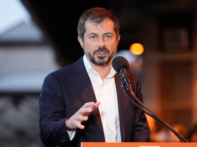 AP25314651073387 Former transportation secretary Pete Buttigieg speaks at a campaign stop for New Jersey gu