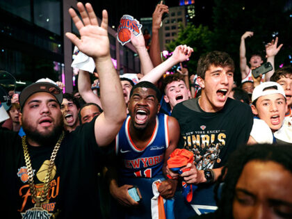 WATCH: CBS Reporter Loses It After Knicks Drops F-Bomb During Live Interview