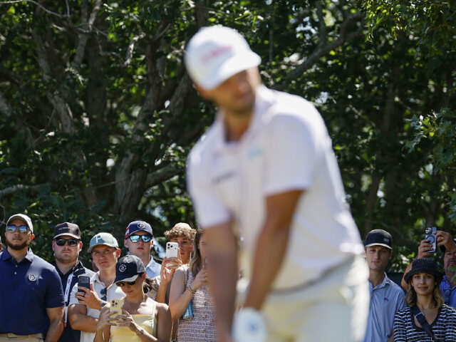 Golf Channel Analyst Calls Long Island Fans a ‘Stain’ on the Game