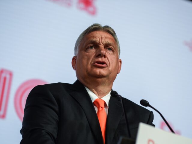 Hungarian Parliament Approves Constitutional Amendment to Ban Orbán From Returning to Power