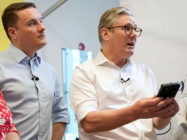 Labour leader Sir Keir Starmer (right) shadow health secretary Wes Streeting, and Labour&#