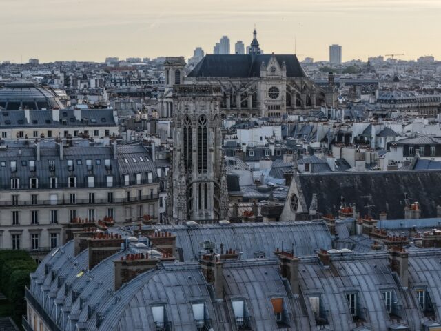 Picturesque Paris Rooftops Become Like Ovens Amid Scorching Heat Wave