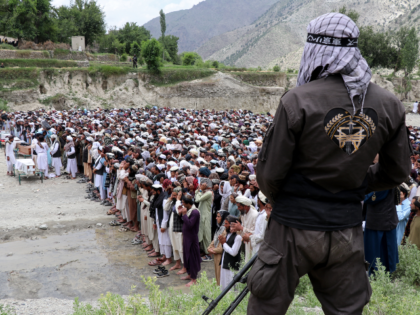 Afghanistan: Taliban Opens Fire on Anti-Burqa Protest, Killing Boy