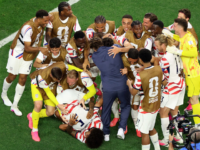 VIDEO — World Cup: U.S. Men’s National Team Prays Together After Major Win