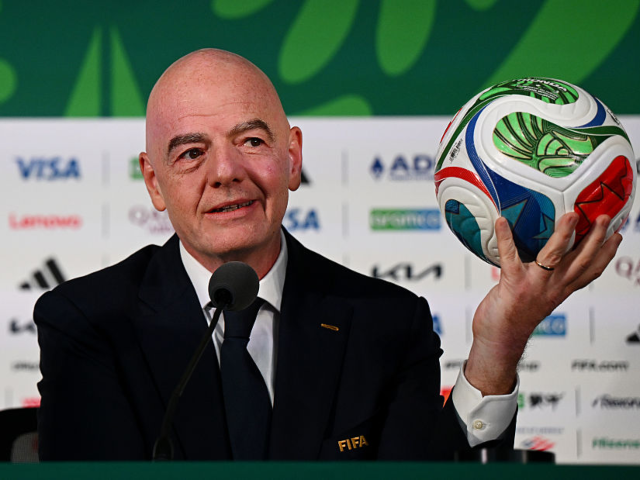FIFA Boss Gianni Infantino Comforts Iran Team After World Cup Tie Against New Zealand