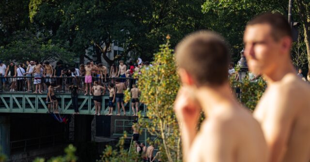 'Like Torture' -- France Grapples With Heatwave Sans Air Conditioning