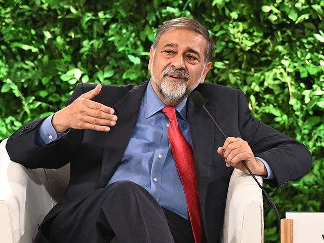 Vivek Wadhwa, Author, Academic, Speaker and Entrepreneur at the Hindustan Times Leadership