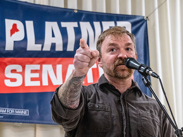 GettyImages2279836112 Democratic U.S. Senate candidate Graham Platner speaks to voters at a town hall at the Elk