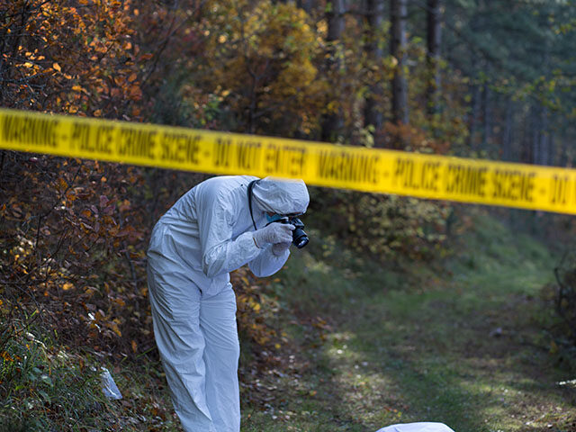 Officials: Man Kills Girlfriend, Dies of Heart Attack While Disposing of Her Body in Alabama Woods