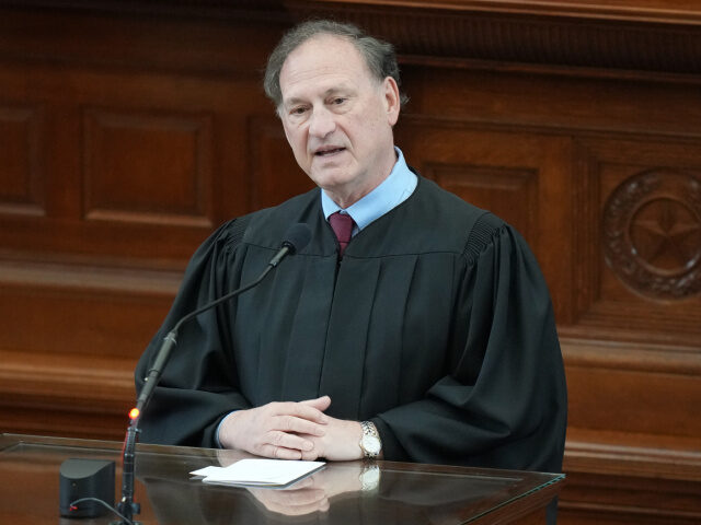 U.S. Supreme Court Justice Samuel Alito speaks during the investiture ceremony for Texas S