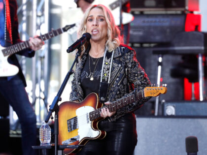 NEW YORK, NEW YORK - OCTOBER 01: Sheryl Crow performs on NBC's "Today" at R