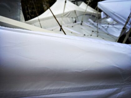 Tent collapse