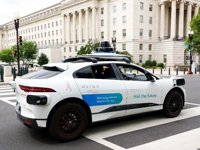 Waymo slef driving robotaxi
