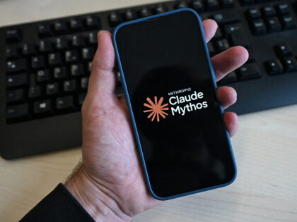 This photograph shows the logo of the AI assistant "Claude Mythos" built by the US artific
