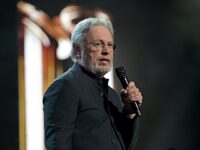 Actor Billy Crystal Teams with Adam Schiff to Help Democrats Raise Campaign Cash Ahead of Midterms