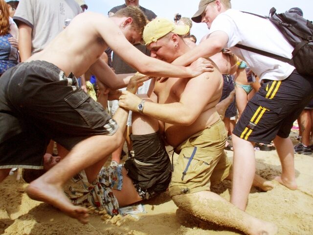 WATCH: Booze-Fueled Brawl Breaks Out on South Carolina River Sandbar