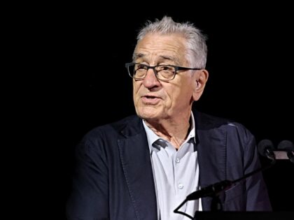 EW YORK, NEW YORK - JUNE 03: (L-R) Robert De Niro and Jane Rosenthal speak onstage at the