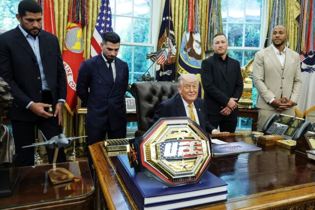 Ciryl Gane (R) will take on Brazilian Alex Pereira (L) in the White House on the day of US