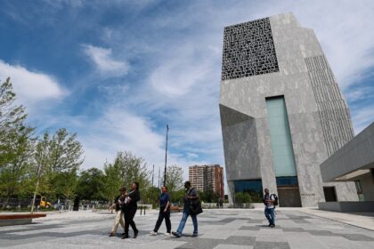 Obama's $850-million-dollar presidential center has caused a stir even before it offi