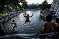 Hospitals overwhelmed as Europe heatwave shifts east