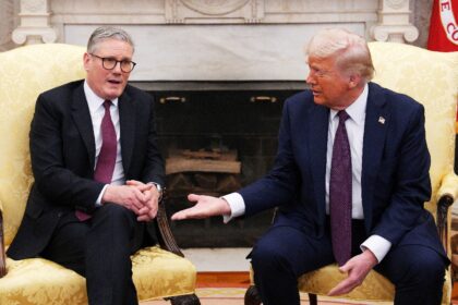 US President Donald Trump (right) predicted British Prime Minister Keir Starmer's dep