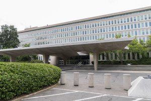 CIA officer caught with gold bars created fake intelligence operation