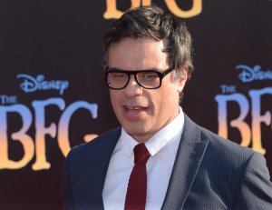 Jemaine Clement: 'Alice and Steve' co-stars bonded over embarrassment