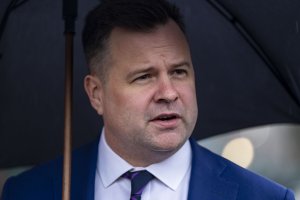 Trump calls for spy powers extension in fight over Pulte