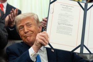Trump signs $70B bill to fund Homeland Security Dept. through 2028