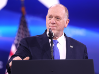 Tom Homan Pushes for More Worksite Arrests of Migrants