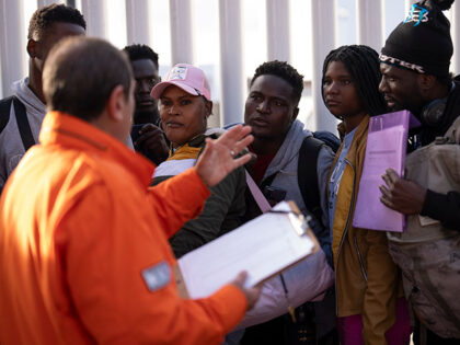 Title: Haiti Unrest Diaspora Image ID: 24079789639255 Article: A Mexican immigration offic