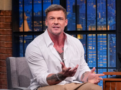 LATE NIGHT WITH SETH MEYERS -- Episode 1815 -- Pictured: (l-r) Actor Alan Ritchson during