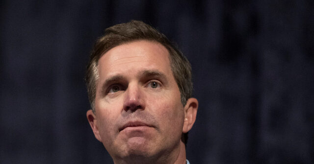 Ο κυβερνήτης Beshear ζητά ενημέρωση για την κατάσταση υγείας του νοσηλευόμενου McConnell