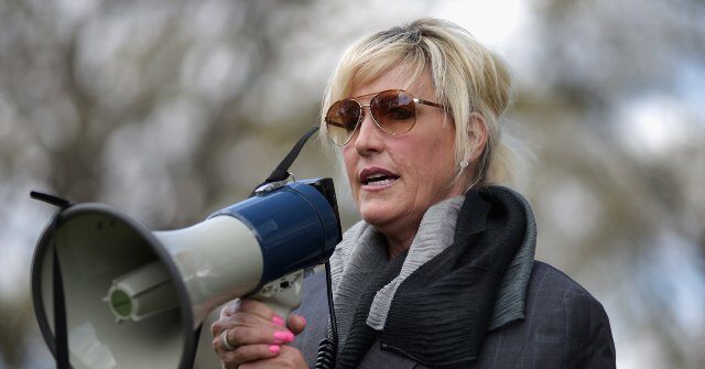 'They Woke Up to This Construction': Erin Brockovich Says She's Been Flooded with AI Data Center Complaints