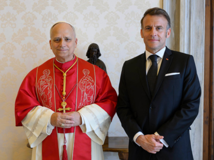 VATICAN CITY, VATICAN - APRIL 10: (EDITOR NOTE: STRICTLY EDITORIAL USE ONLY - NO MERCHANDI