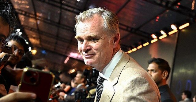 Ο σκηνοθέτης Christopher Nolan επαινεί το Gen Z για την απόρριψη της «σπατάλης τεχνητής νοημοσύνης»: «Το βλέπουν όπως είναι πολύ γρήγορα»