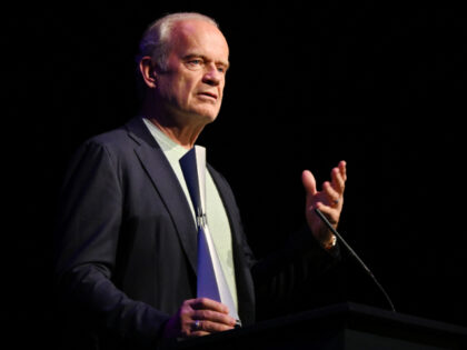 TLANTA, GEORGIA - FEBRUARY 08: Kelsey Grammer receives the Legend of Television award duri