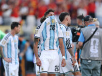 VIDEO: Argentina Turns Their Backs on Spain During World Cup Trophy Celebration