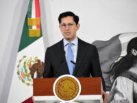 Mexico’s Top Diplomat Announces Legal Actions Against ICE, Detention Centers Over Migrant Deaths