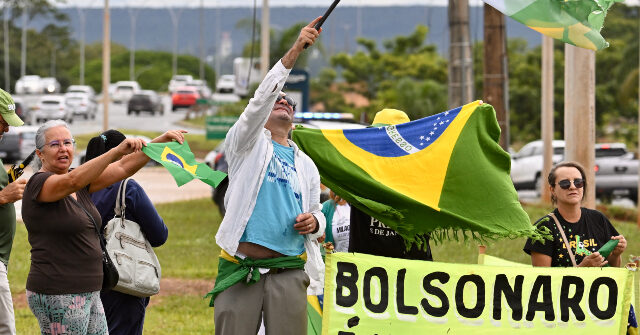 Brazil: Leftists Try to Imprison Jair Bolsonaro Again over Handwritten Letter